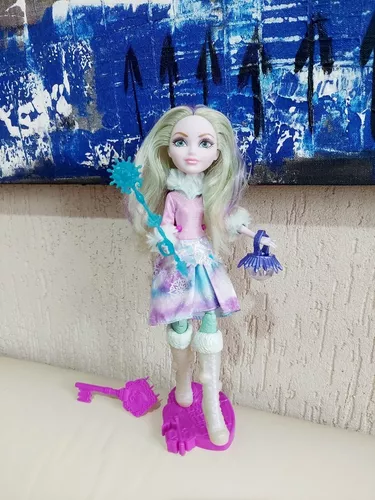 Bonecas Ever After High Cristal Winter Usada