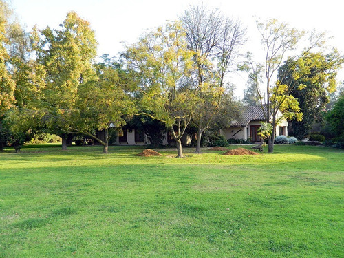 Imagen 20 de 24 de Gran Casa Con Jardín Formado En Calera De Tango