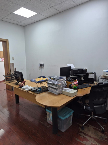 Oficinas Con Bodegas En Venta En El Bosque (patricio Lynch)