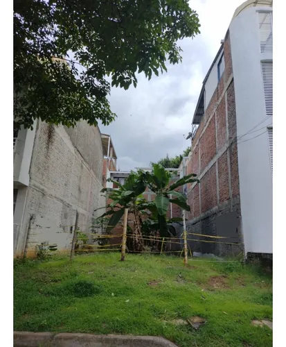 Venta Lote De 184mt2 En La Hacienda, Sur De Cali 7404.