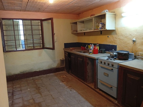 Casa En Venta - En Frente Del Club Nautico