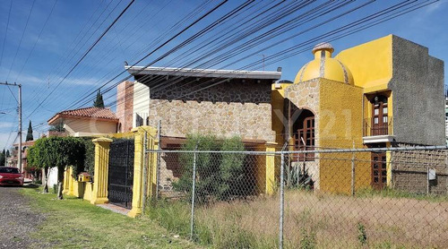 Casa En Renta, Estilo Colonial, 4 Recámaras, Jardín, San Pedro Cholula, Puebla