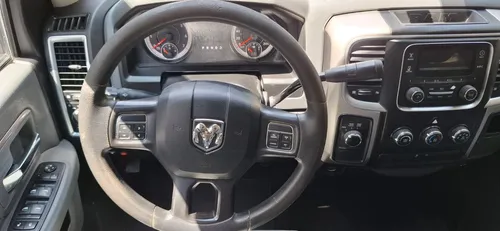 Dodge Ram 1500 Slt Crew Cab 4x4 V8 At