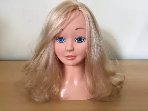 Boneca Barbie Busto Pentear Maquiar Maquiagem Mattel