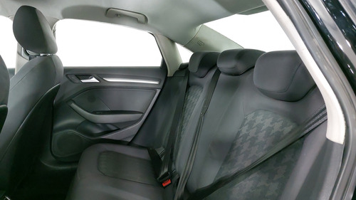 Audi A3 1.4 TFSI AMBIENTE S TRONIC