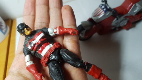 Motocicleta De Ataque | Capitán América | Figura De Acción (Usado)