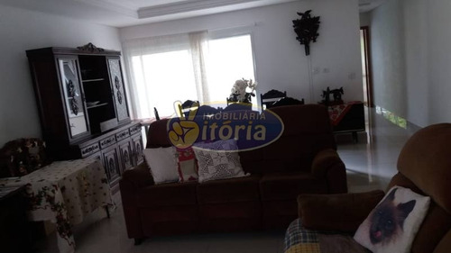 Imagem 20 de 26 de Sobrado 3 Dorm, 3 Suíte, 4 Vagas, 253,77 M - 7950