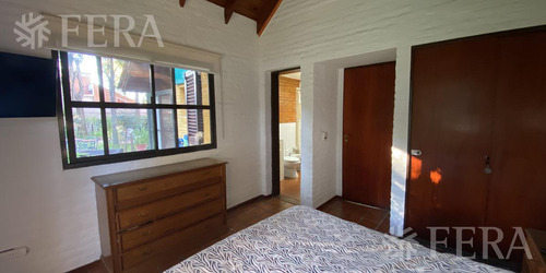 Venta Casa 5 Ambientes Con Fondo Libre En Hudson