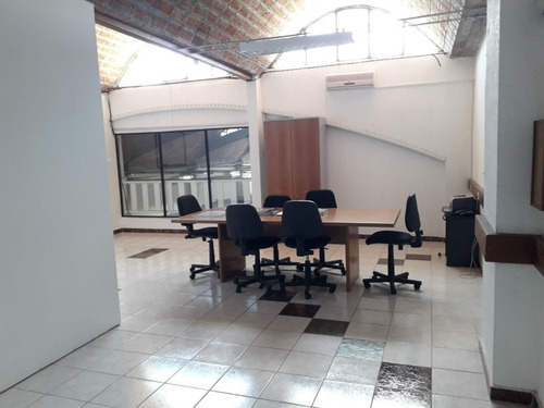 Local Comercial Con Renta