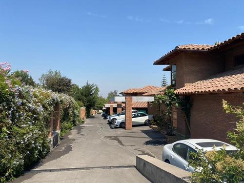 Imagen 12 de 21 de Excelente Casa En Venta En Condominio En Las Condes