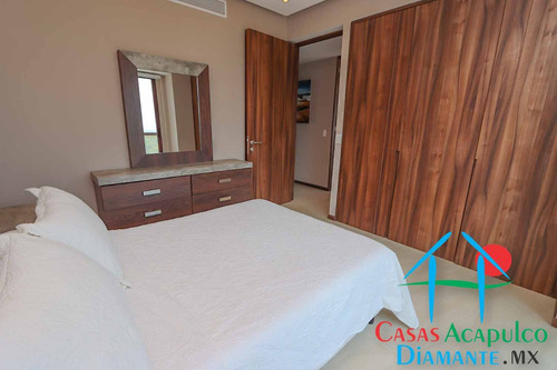 Cad La Isla Emerald C10. Terraza Grande Con Vista A Los Jardines Y Albercas