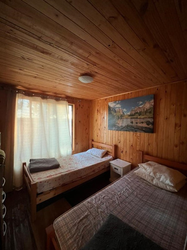Parcela Con Casa 8 Dormitorios Y 4 Baños, Orilla Lago Rapel