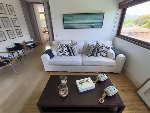 Departamento En Venta De 4 Dorm. En Zapallar
