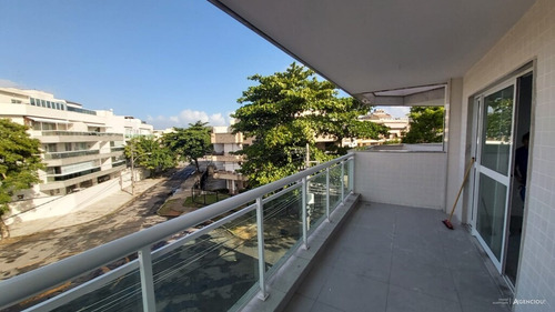 Imagem 2 de 10 de Apartamento À Venda No Bairro Recreio Dos Bandeirantes - Rio De Janeiro/rj - O-21384-35557