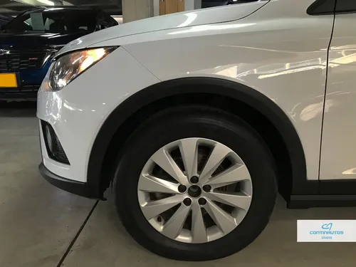 Seat Arona Reference