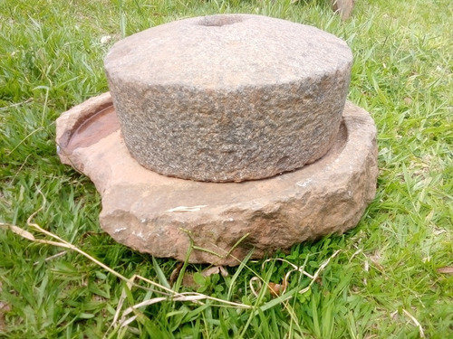 Pedras De Moinho Antigo. 300kg (Usado)