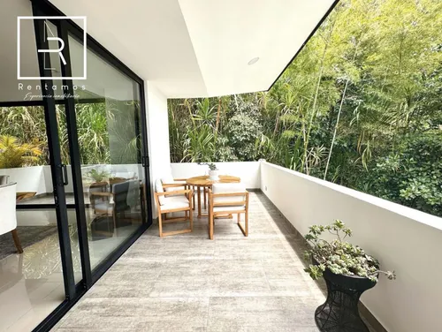 Casa En Venta En El Poblado. Cod V10550