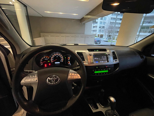 Toyota Hilux 3.0 Cd Srv Cuero 4x4 5at - A4