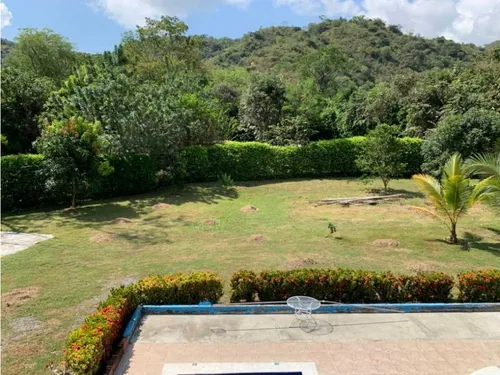 Finca Santa Fe De Antioquia Via A Bolombolo. Se Vende
