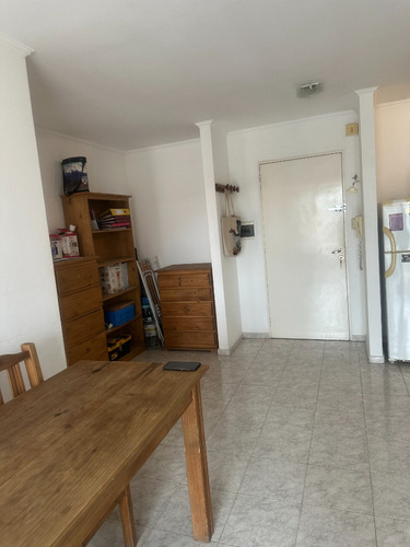 Departamento 2 Dormitorios En Artigas, 50 Mts Bv San Juan