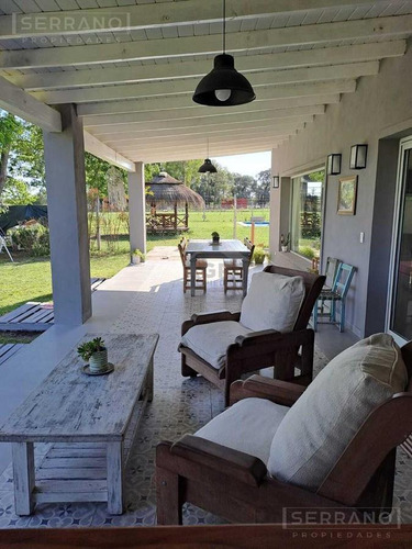 Venta Casa Moderna 4 Amb En Barrio Parque Sakura Iii, Exaltación De La Cruz