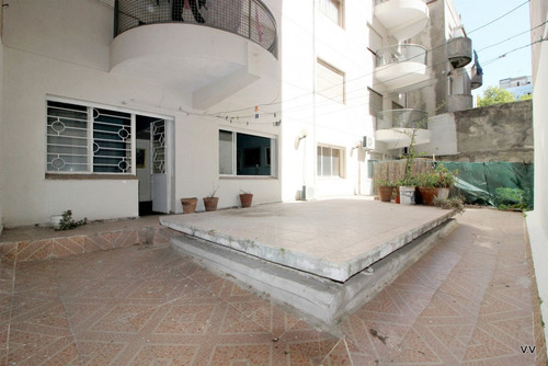 Venta De Apartamento De 2 /3 Dormitorios, Centro