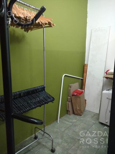 Imagen 3 de 3 de Local - Adrogue
