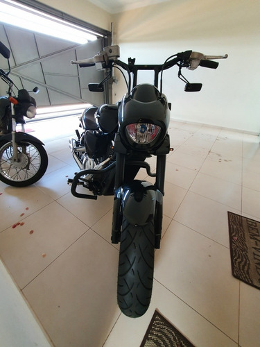 Imagem 2 de 6 de Suzuki Boulevard M800