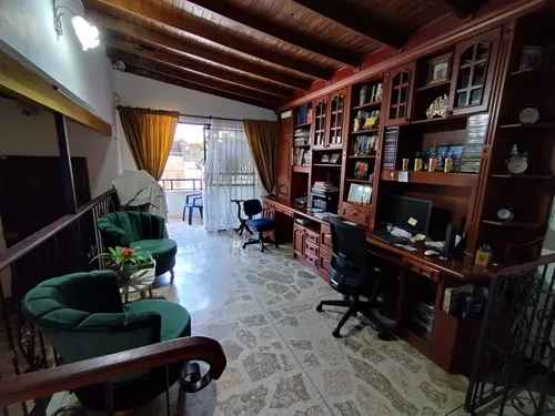 Casa Unifamiliar En Venta En Calasanz Parte Baja(va)