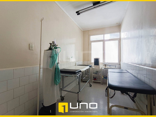 Imagen 4 de 17 de Centrica Clínica En Funcionamiento En Venta