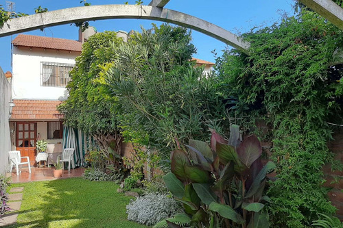 Venta Castelar Duplex Ph 3 Ambientes Jardin