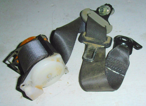 Cinturón Trasero Derecho Toyota Urban Cruiser Año 2010-2015