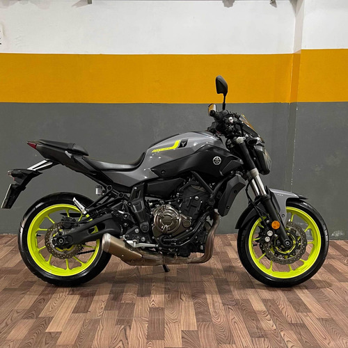 Imagen 3 de 9 de Yamaha Mt07