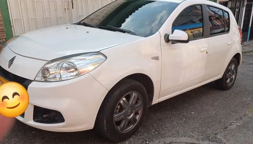 Renault Sandero 1.6 Expression 90 hp