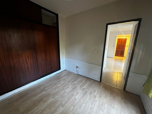 Venta | Departamento 2 Amb Con Patio/jardín | Coghlan