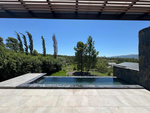 Venta Casa De Categoria Villa General Belgrano, Calamuchita