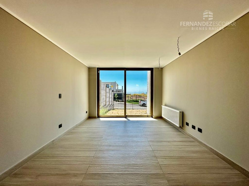 Concon - Vende Casa 3 Pisos 4d 4b 2e - Pinares De Montemar