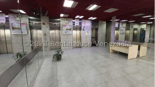 Apartamento En Venta. Chacao. 24-15401kr