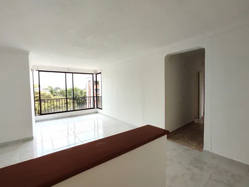 Apartamento En Arriendo En El Limonar. Cod A16993