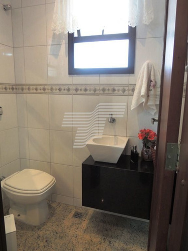Imagem 3 de 15 de Sobrado Triplex, Água Verde, 6 Quartos (2 Suítes) Edícula, 4 Vagas. - Re61432752