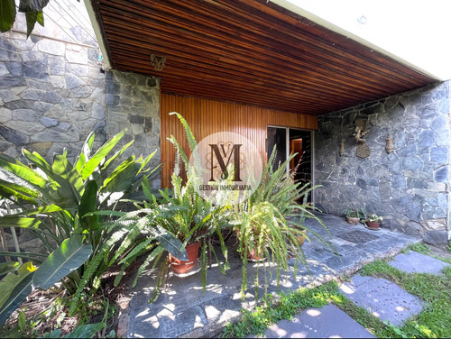 Casa 3 Niveles- 204 M2 -4d+2b- 4estc (85229)
