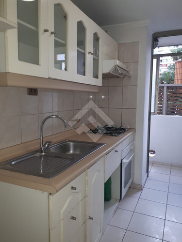 Departamento En Venta De 2 Dorm. En Santiago