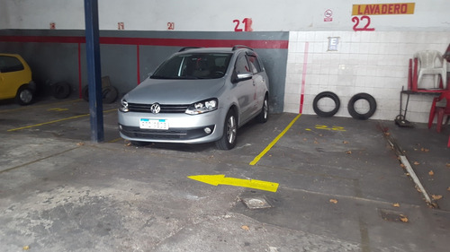 Alquilo Cochera Privada Con Lugar Fijo