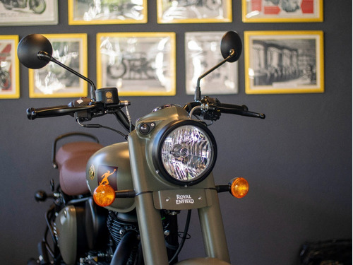 Imagen 11 de 25 de Royal Enfield Classic 350 Signals Grey Disponible Hoy