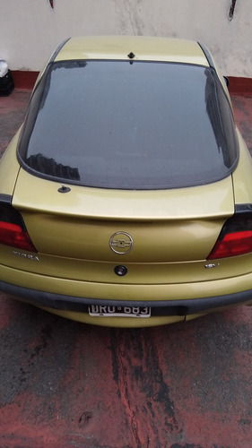 Imagen 5 de 7 de Chevrolet Couoe Tigra 2000