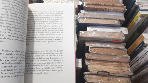 Imagen 4 de 6 de Sed Amelie Nothomb Anagrama