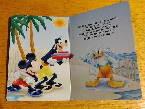 Libros Disney Goofy En La Playa Y Mickey Mouse (Usado)