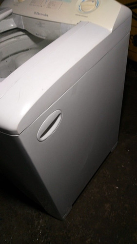 Imagem 4 de 5 de Vender! Máquina De Lavar Roupa.
