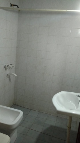 Vendo Casa 3 Dorm. B° Cerro De Las Rosas.