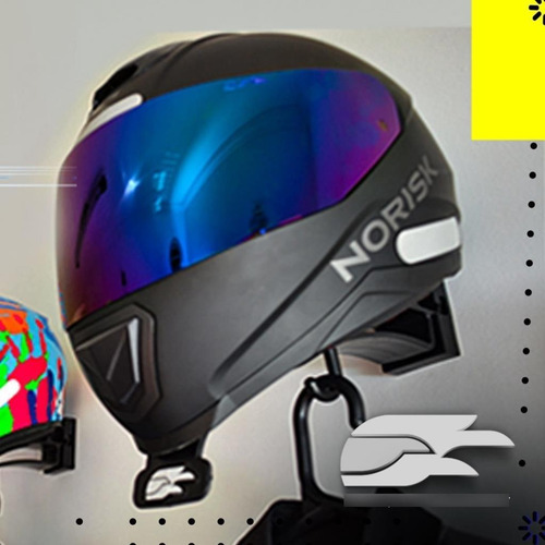 Imagem 4 de 4 de Suporte Para Capacete Com Gancho Para Cabide Polivisor